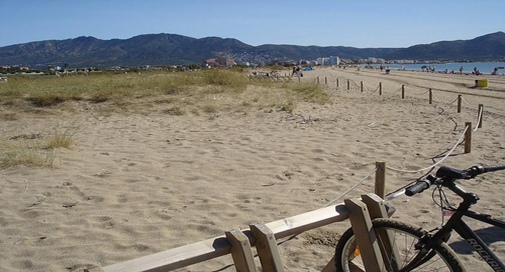 Apartamento Dinasty Empuriabrava Exterior foto